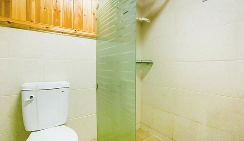 Room (Strawberry (Duplex))
