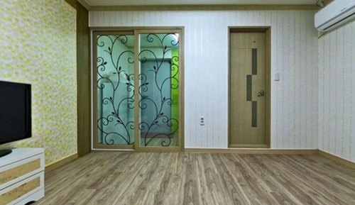 Room (103 Ondol)