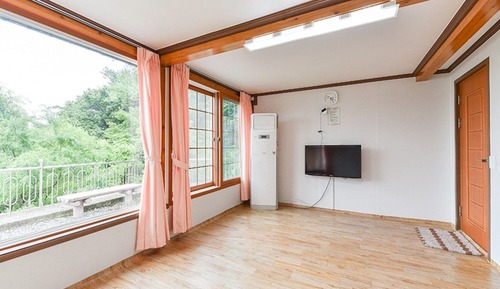 Room (Bamboo)