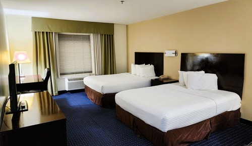 Standard Room, 2 Queen Beds, Accessible, Non Smoking