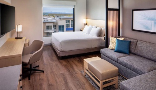 Room, 1 King Bed with Sofa bed, Accessible (Roll-In Shower)