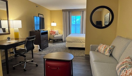 Standard Room, 1 King Bed, Non Smoking