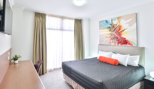Deluxe Apartment, 1 Bedroom (Ontario)