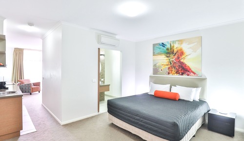 Standard Apartment, 1 Bedroom (Ontario)