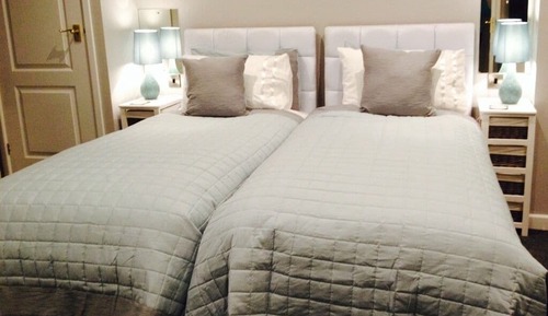 Luxury Twin Room, Ensuite, Ground Floor