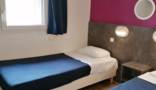 Economy Twin Room