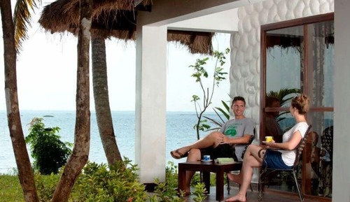 Lake View Room	