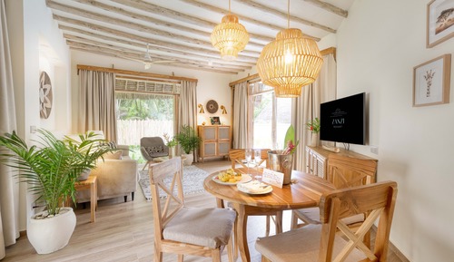 Luxury Villa, Private Pool, Garden Area