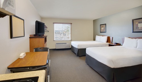 Suite, 2 Queen Beds, Non Smoking