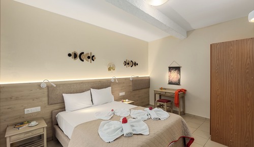 Superior Two Bedroom Apartment Sea View with Jacuzzi