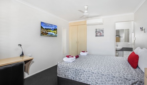 Executive Queen Room