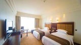 Upgraded, Twin Room, 2 Twin Beds, Smoking