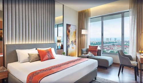 Premium Room, 1 King Bed, City View
