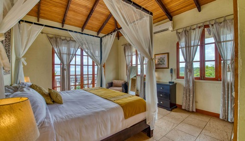 Standard Room, 1 King Bed, Ocean View