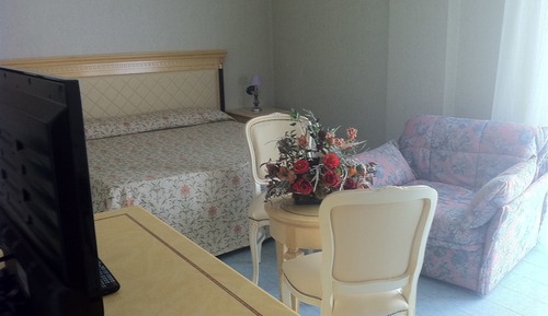 Classic Double or Twin Room, Balcony