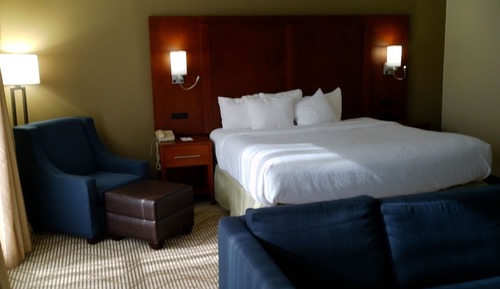 Suite, 1 King Bed, Non Smoking