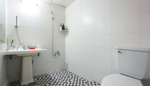 Room (VIP room)