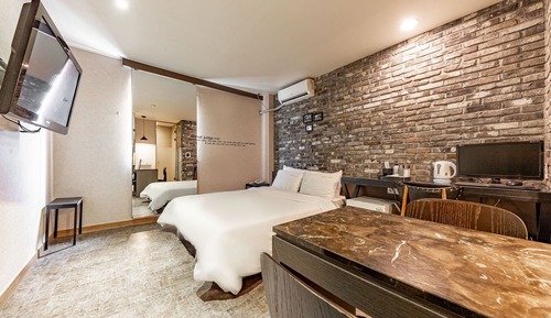 Room (Deluxe room)