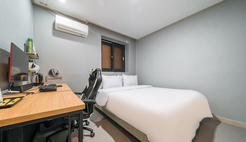 Room (Standard room B (complete air conditi)