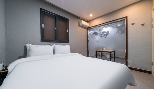 Room (Long-time couple 2PC - High specifica)