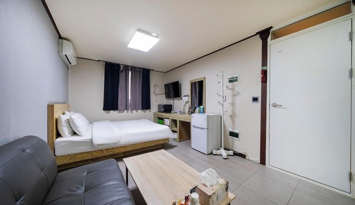Room (One-room tel 5th floor (PC-free Netfl)