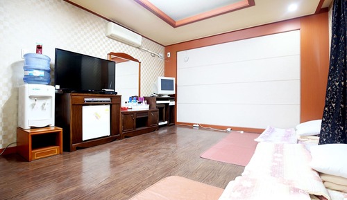 Room (Korean-style (Deluxe))