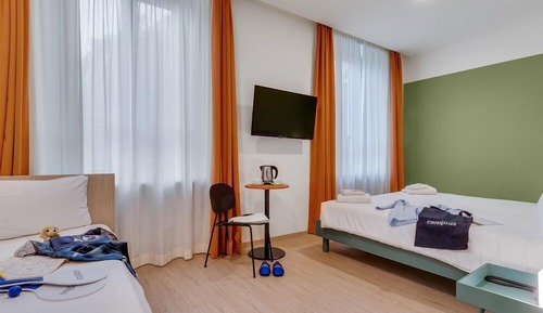 Triple Room
