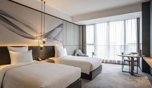 Deluxe Room, 2 Twin Beds, Lake View