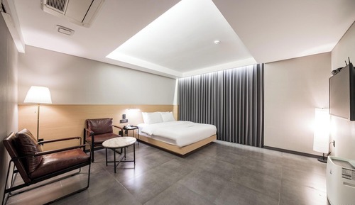 Room (Special room (Netflix personal accoun)
