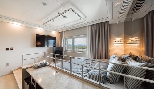 Room (Deluxe / River &amp; Park View / Dupl)