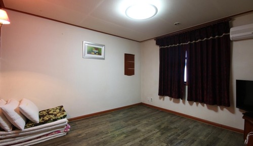 Room (Standard room (ondol))