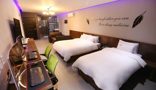 Room (VIP TWIN (Smoking))