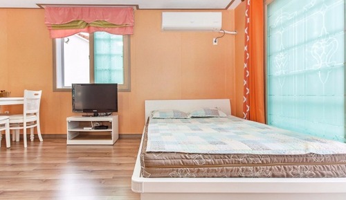 Room (A5)