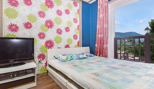 Room (A7)