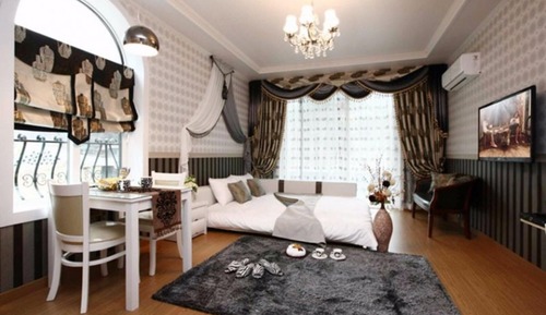 Room (Black Rose (Spa))