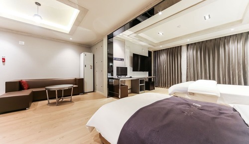 Room (Twin Suite)