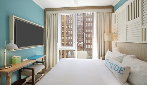Standard Room, 1 Queen Bed