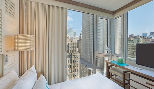 Premium Room, 1 Queen Bed (Premium Queen Hearing Accessible)