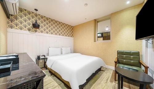 Room (Walking-only accommodation - Standard)