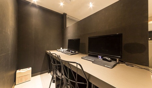Room (The best (55-inch smart TV available )