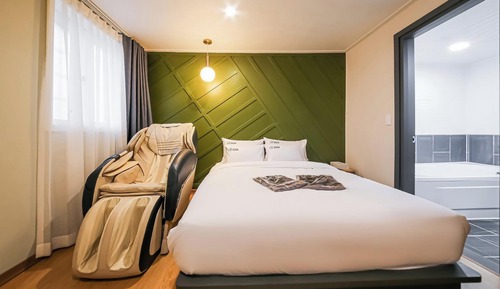 Room (Open special VIP-massage chair spa ba)