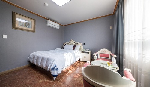 Room (Standard Room)