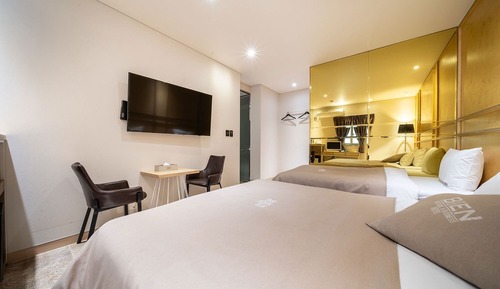 Room (Twin (cancellation not possible 3 day)