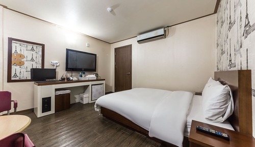 Room (Standard Room A)