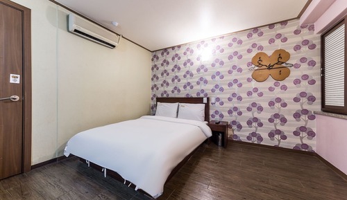 Room (Standard room B)