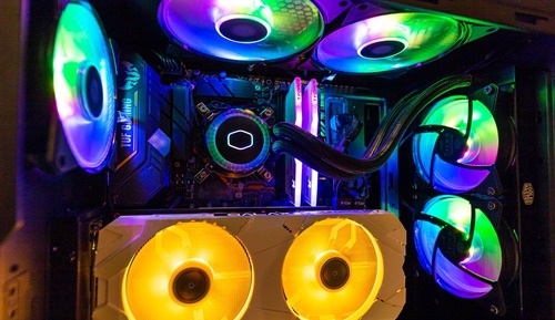 Room (Custom Water Cooled Couple PC-OTT Mov)