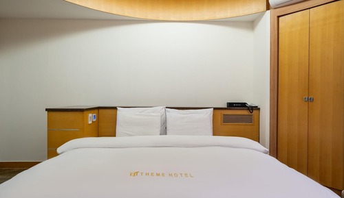 Room (Premium No 5 (65-inch smart TV in all)