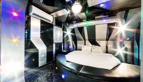 Room (VIP (Air Purifier Whirlpool Bath Retr)