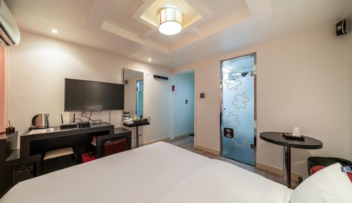 Room (Standard Room Walkie Special (No Park)