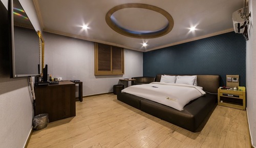 Room (Special Room)